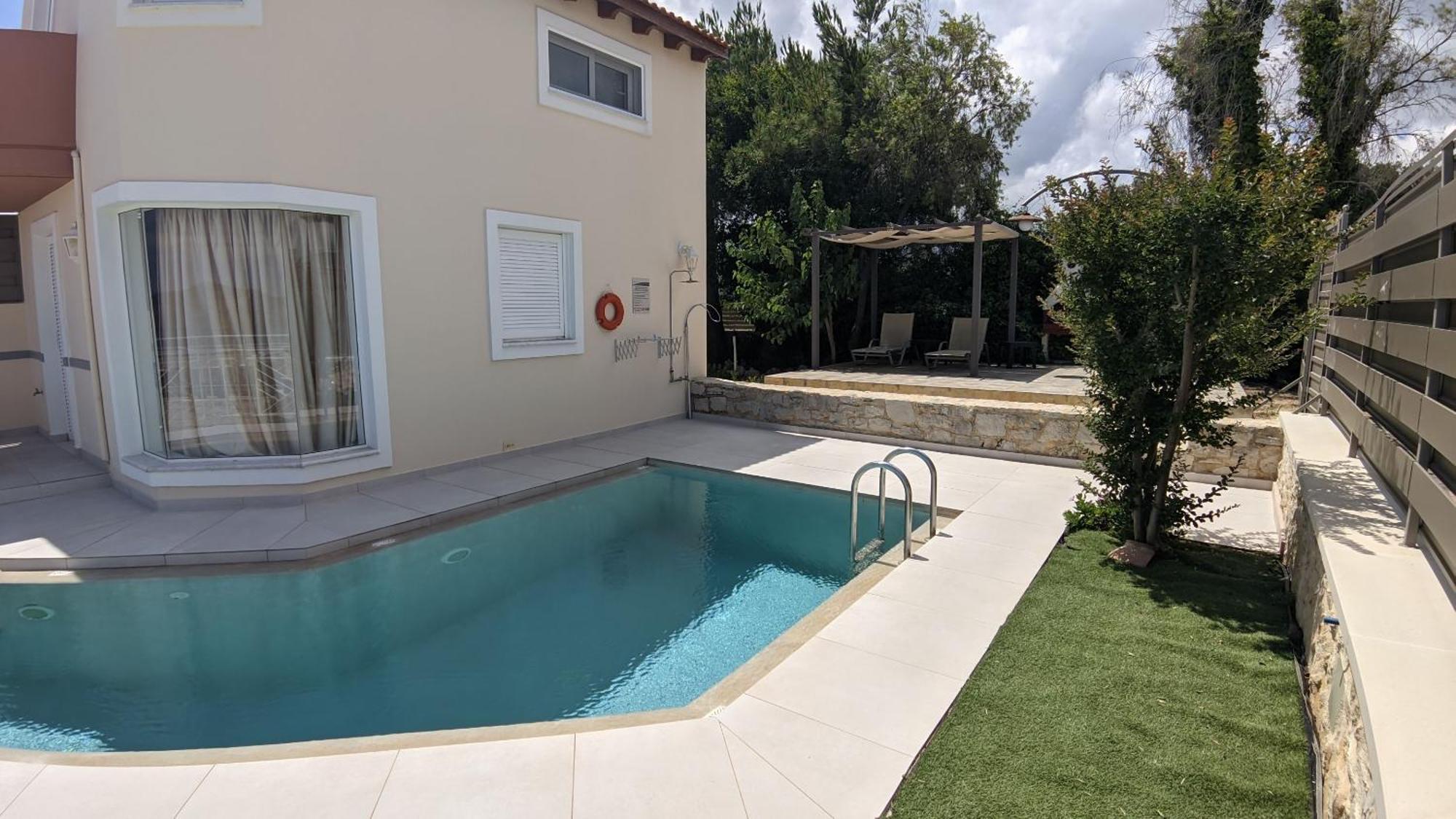 Pantanassa Villas Agia Marina 外观 照片