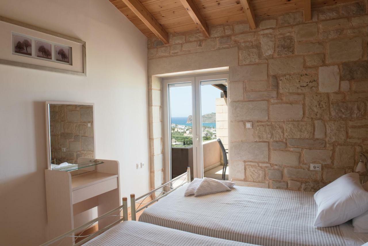 Pantanassa Villas Agia Marina 外观 照片