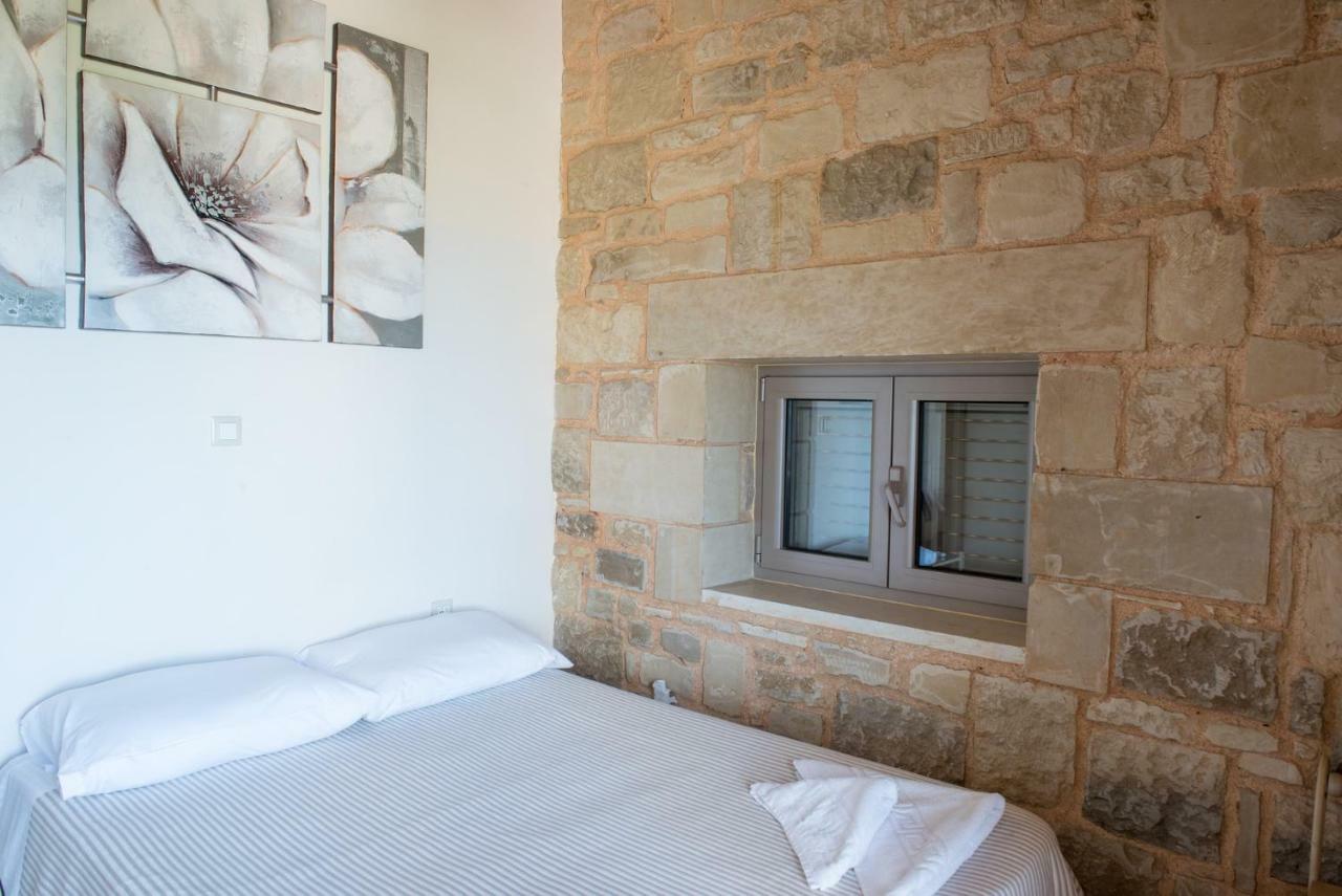 Pantanassa Villas Agia Marina 外观 照片