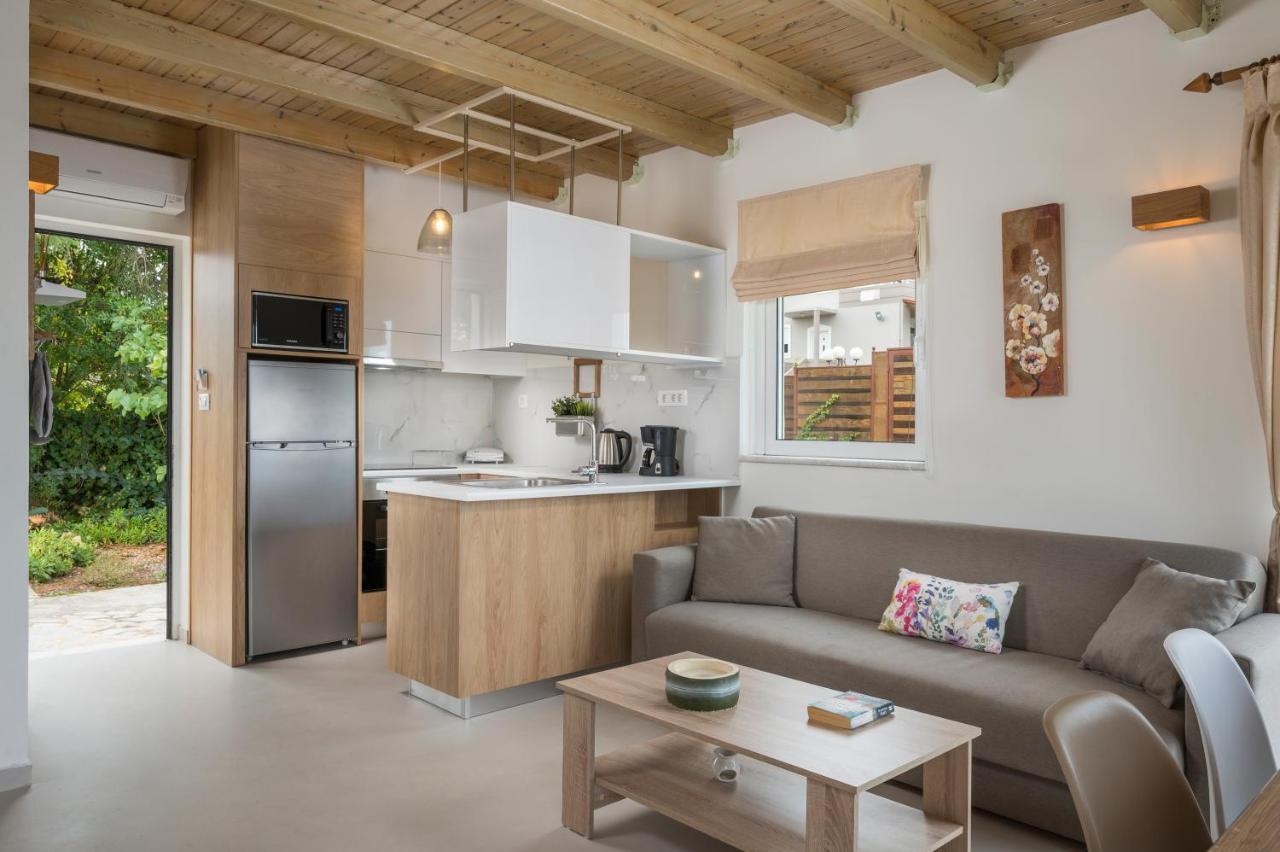 Pantanassa Villas Agia Marina 外观 照片