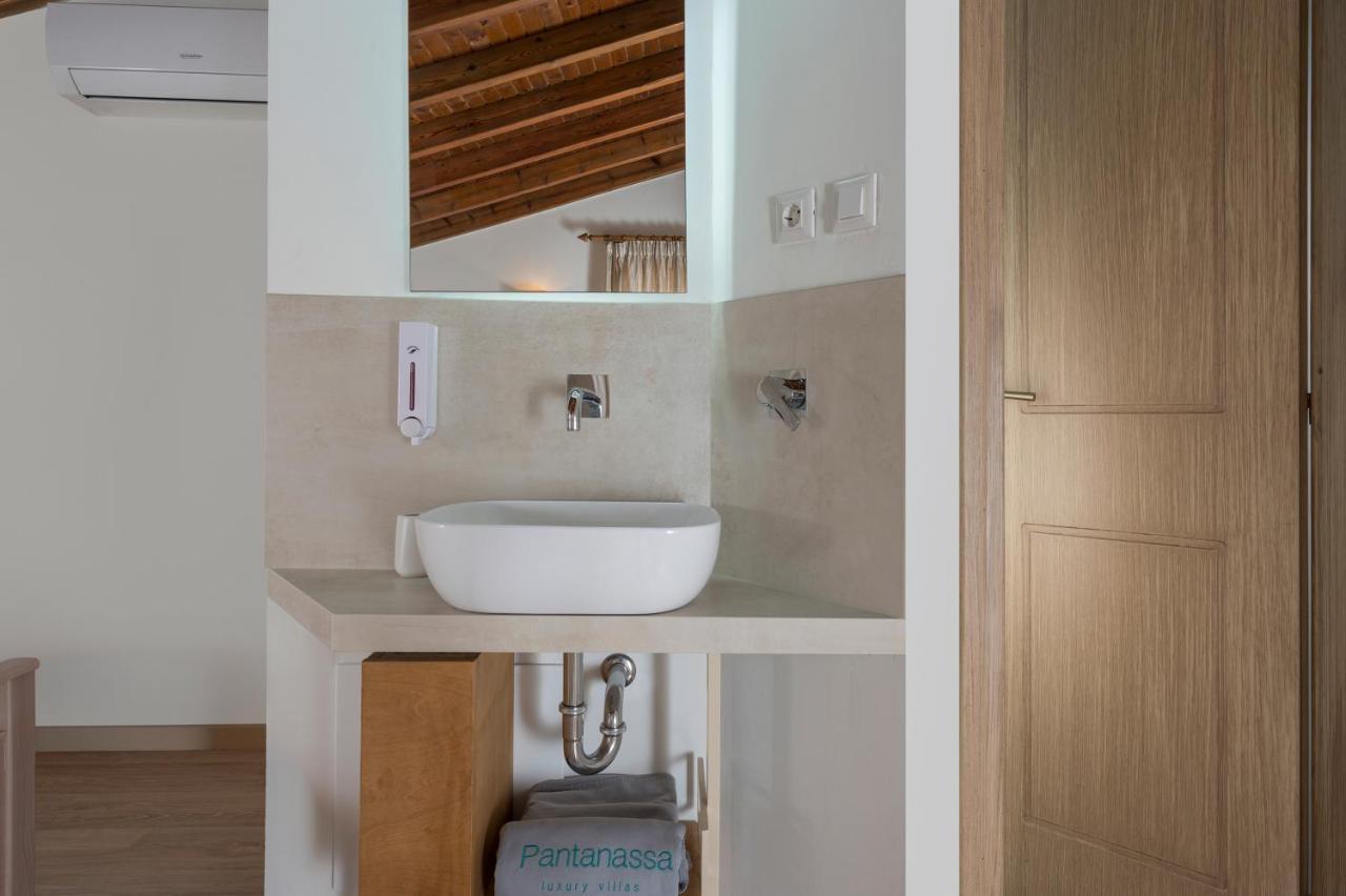 Pantanassa Villas Agia Marina 外观 照片